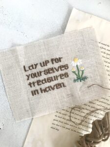 聖句「財宝(たから)を天に積め」のフォント違い・別バージョン刺繍