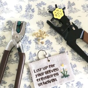 因縁の(?!)ハトメパンチ、苦手意識を克服して…。[動画あり]