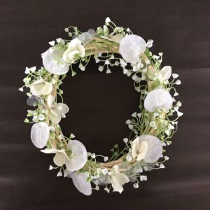 新しい造花リース作りの様子(途中経過)