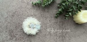 アンティークレースのふわふわポニーフック『Joy(喜び)』